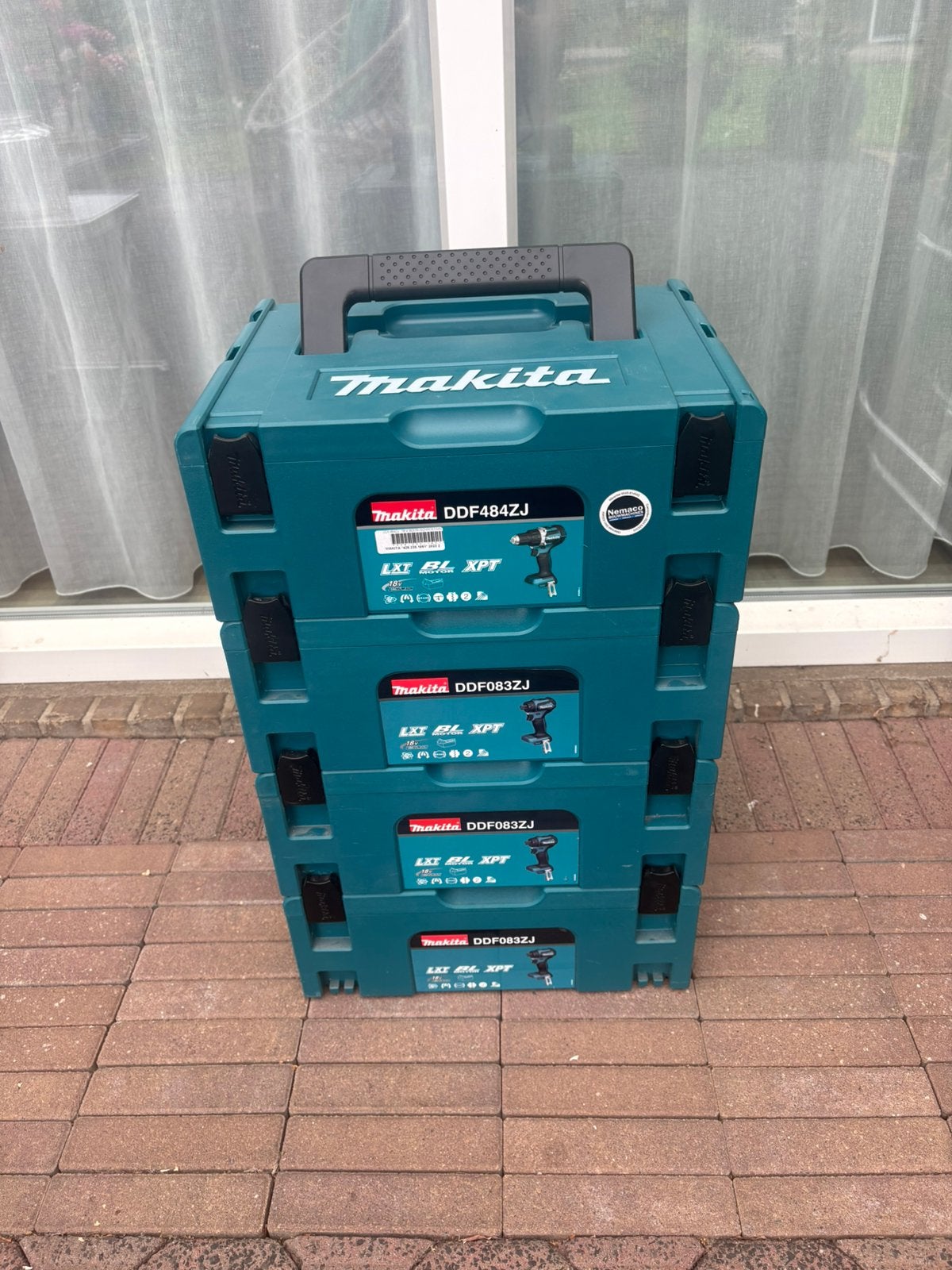 Makita M-Boxen, Ophalen, Nieuw