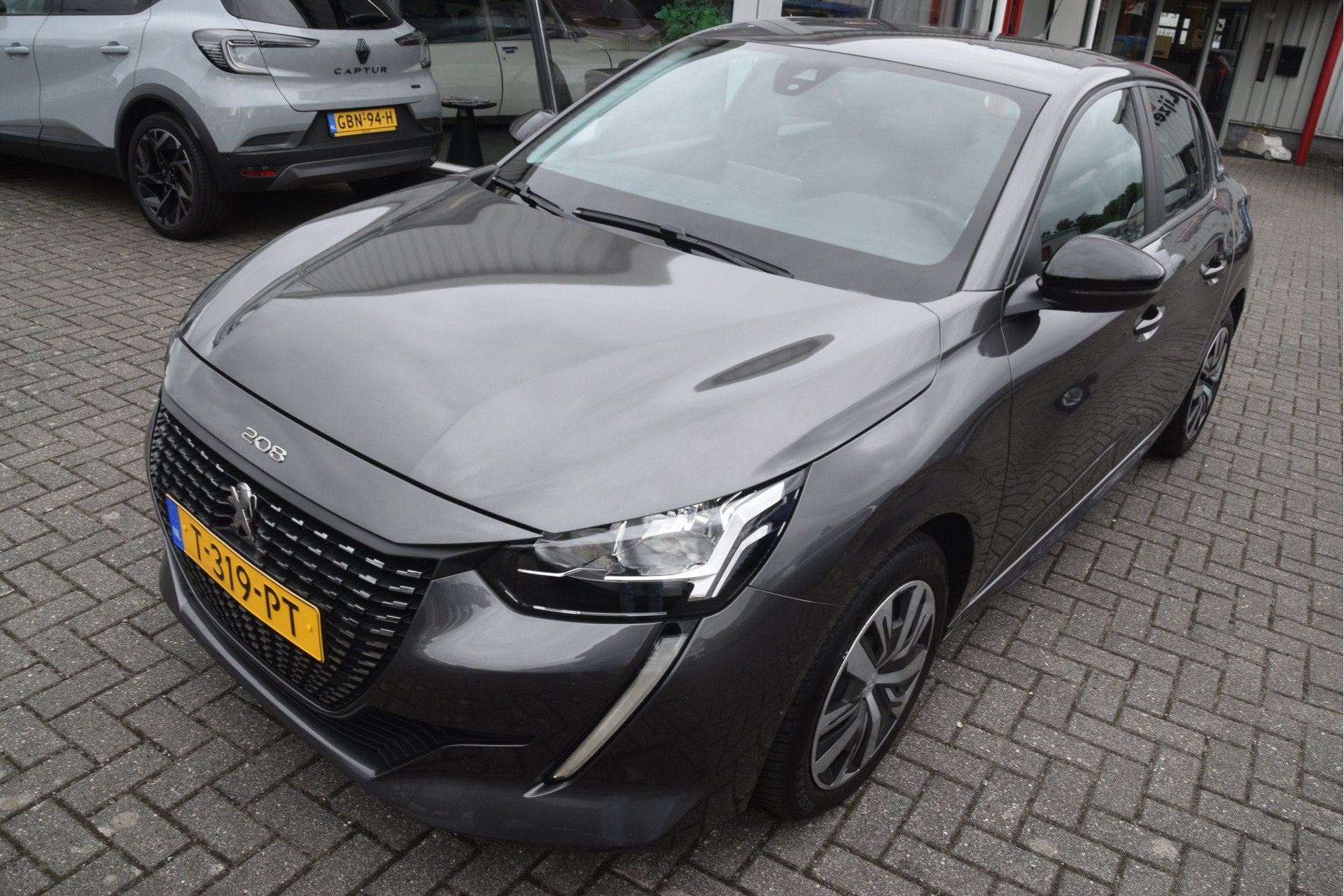 Peugeot 208 1.2 PureTech Active Pack Carpplay | PDC | Airco, Dealer onderhouden, Gebruikt, Euro 6, Met garantie (alle)
