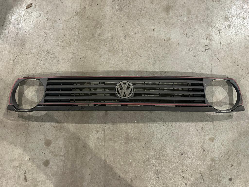 VW Golf 2 GTI Look Grill - Zwart met Rode Bies, Auto-onderdelen, Ophalen, Gebruikt, Bumper, Volkswagen