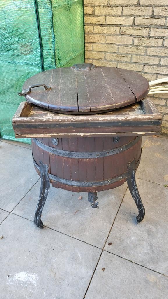 Antieke houten regenton met kraan en ijzeren poten, Antiek en Kunst, Ophalen