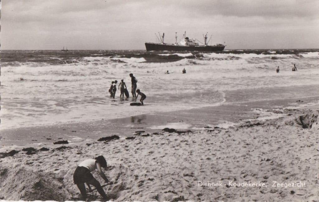 dishoek  koudekerke 2 x aan het  strand, Ophalen of Verzenden, Voor 1920, Zeeland