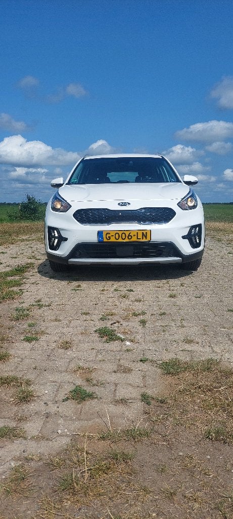 Kia Niro 1.6 GDi Hybrid 141pk Dct6 2019 Wit, Leder en Stof, Wit, Origineel Nederlands, 75 €/maand