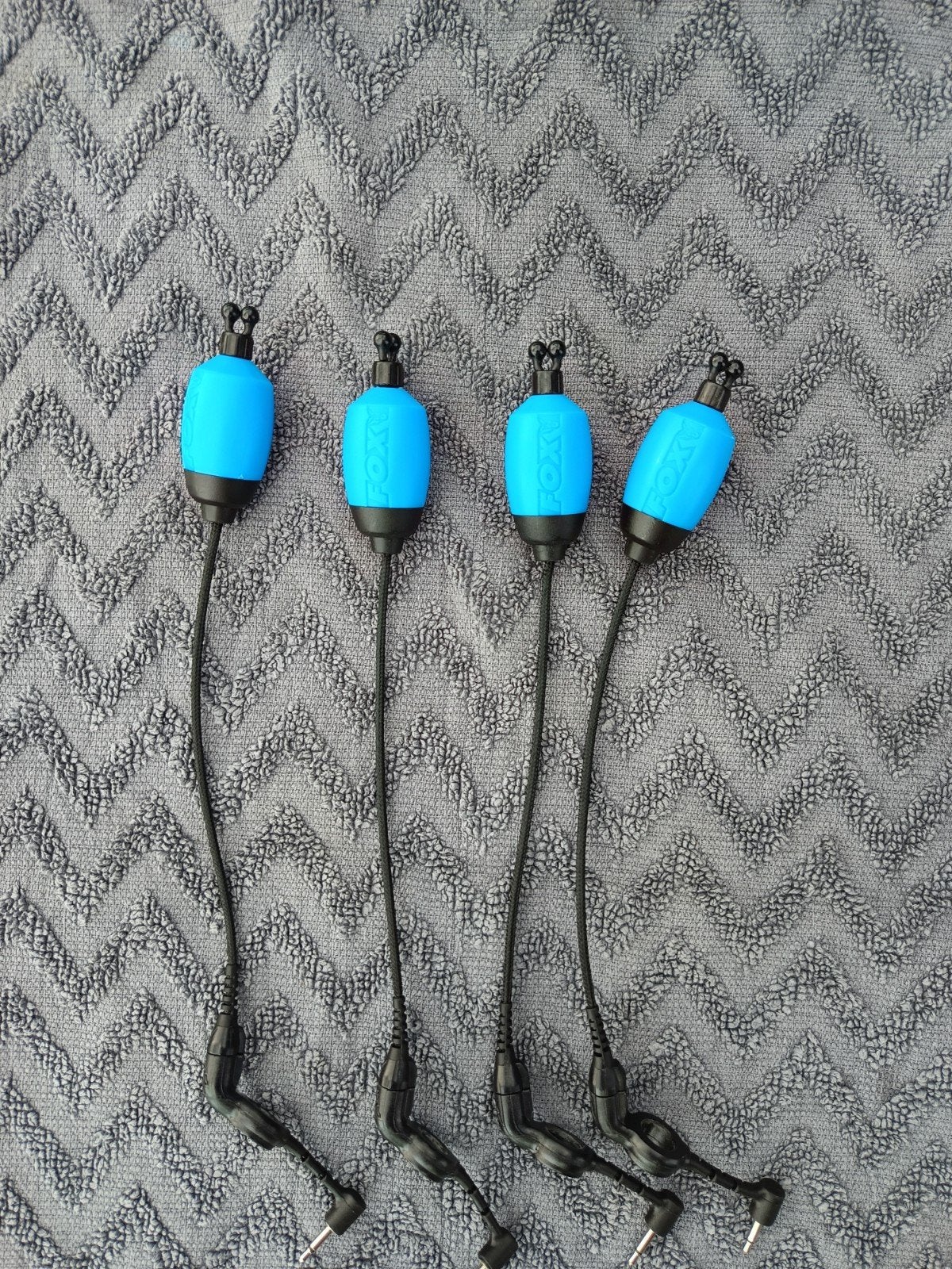 Te koop 4 verlichte hangers fox nieuw blauw 20 euro p stuk, Ophalen of Verzenden, Zo goed als nieuw, Overige typen