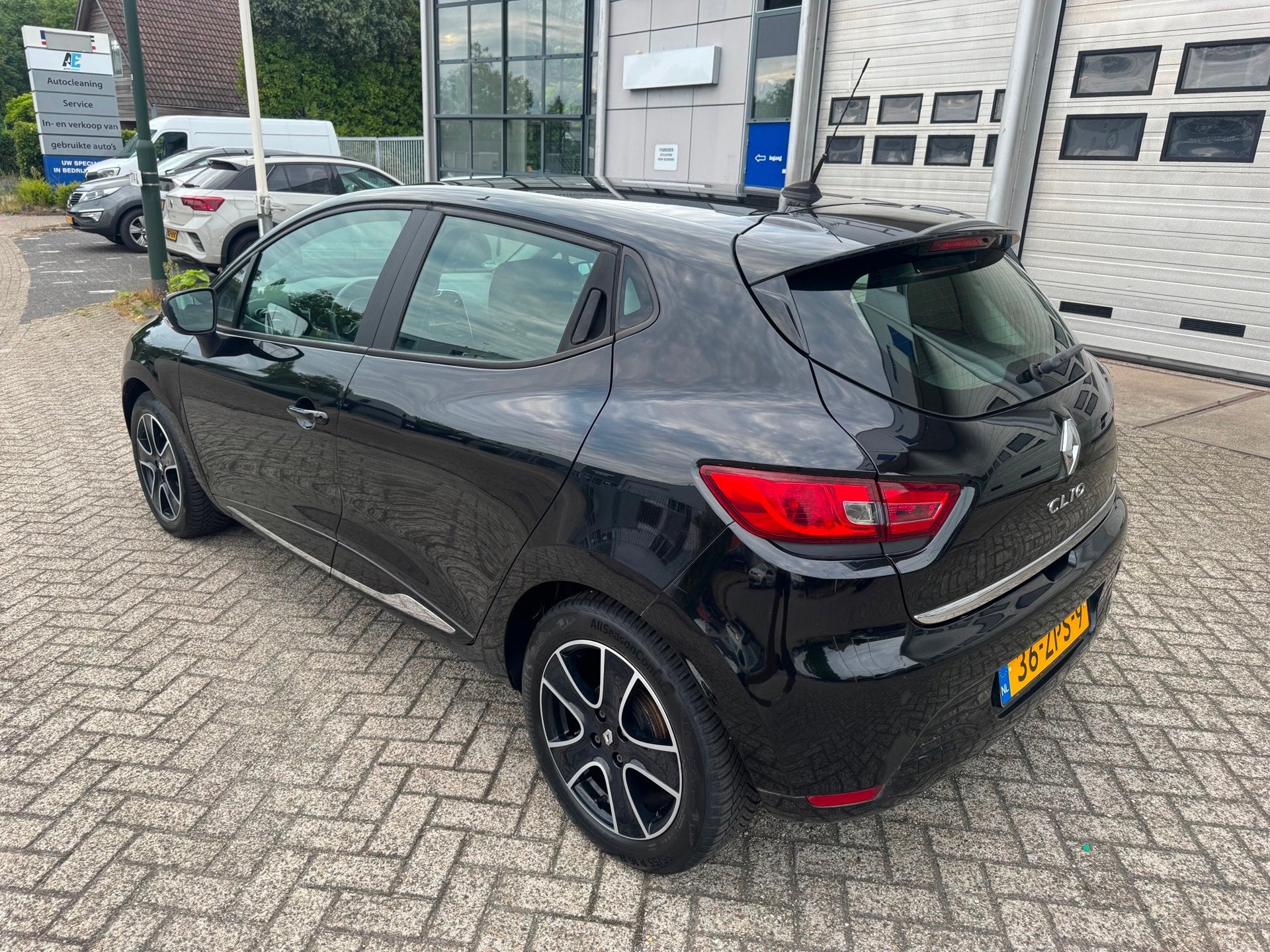 Renault Clio 0.9 TCe Expression Airco, Navigatie, Led, Auto's, Renault, Voorwielaandrijving, 540 kg, Origineel Nederlands, Handgeschakeld