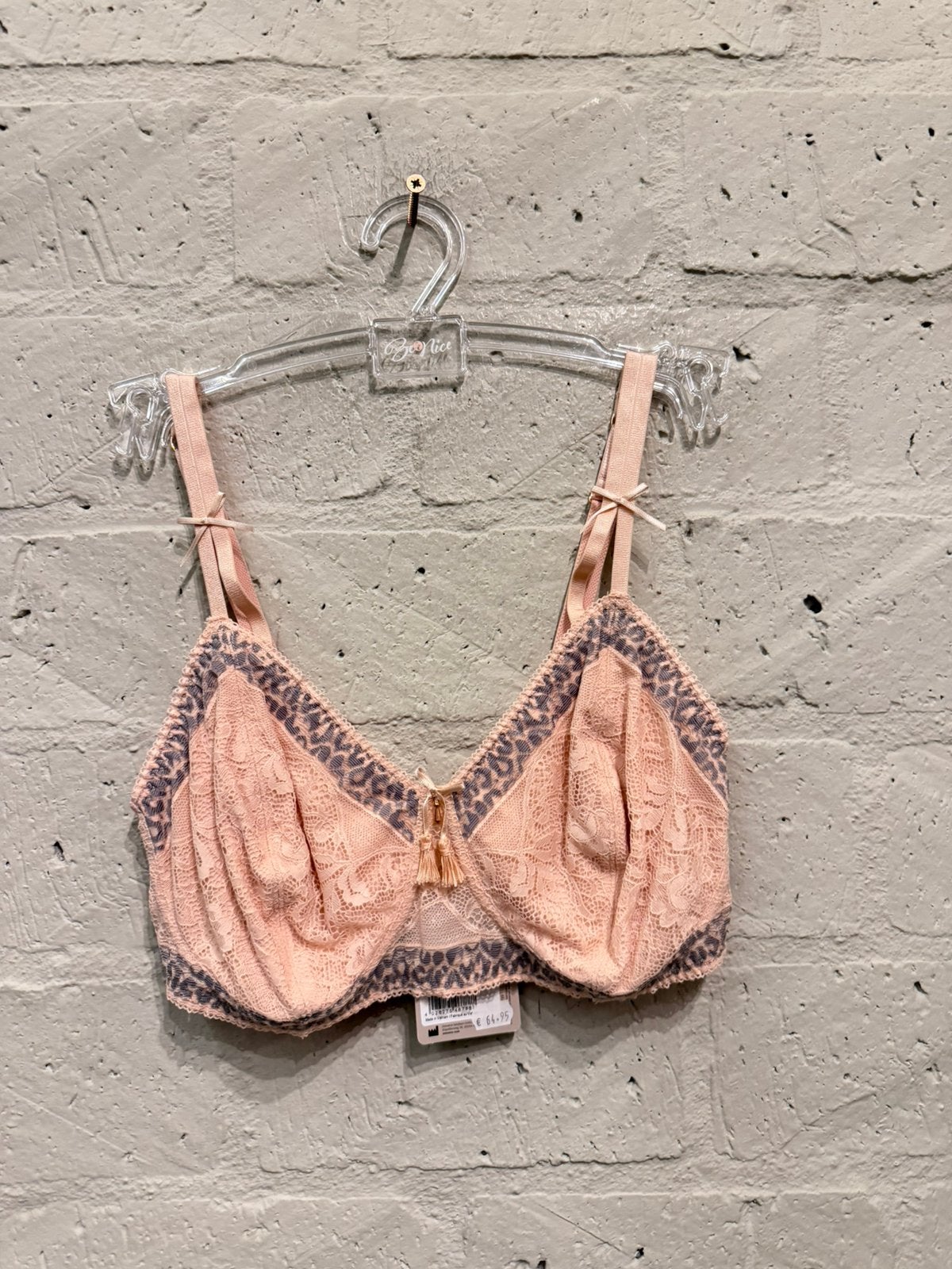 Amoena bh 80D NIEUW!! Nu €30, Kleding | Dames, Ondergoed en Lingerie, Ophalen of Verzenden, Roze, BH