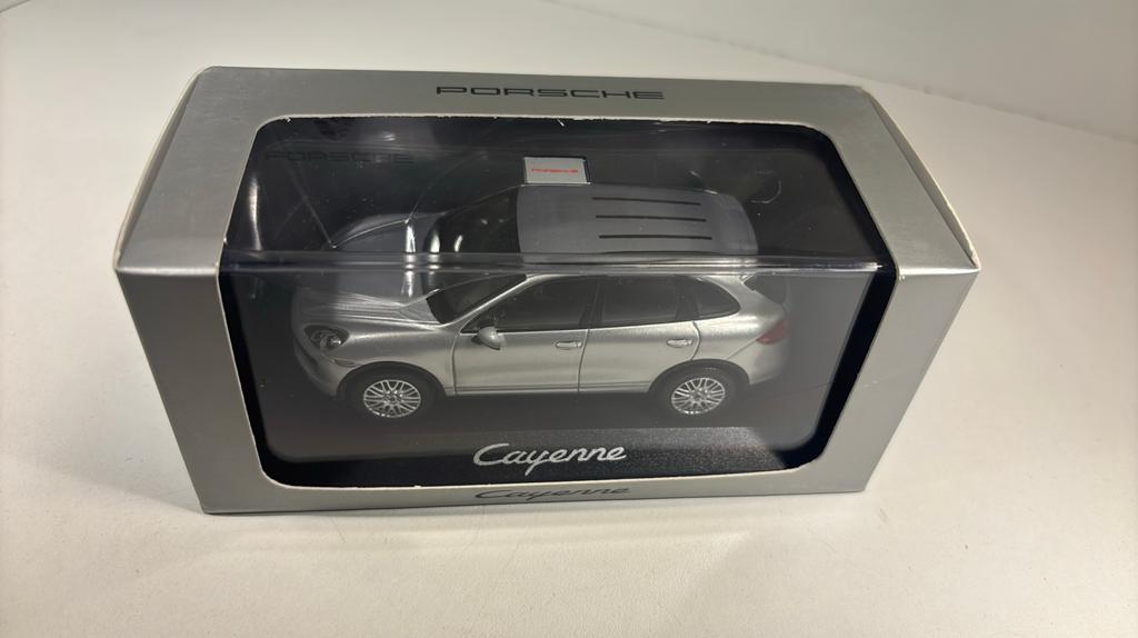 Porsche cayenne minichamps 1.43, Auto, Ophalen of Verzenden, MiniChamps, A