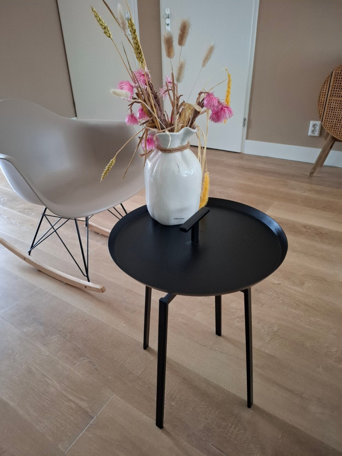 Riviera Maison bijzettafel zwart metaal, Ophalen, Minder dan 55 cm, Metaal of Aluminium, Rond
