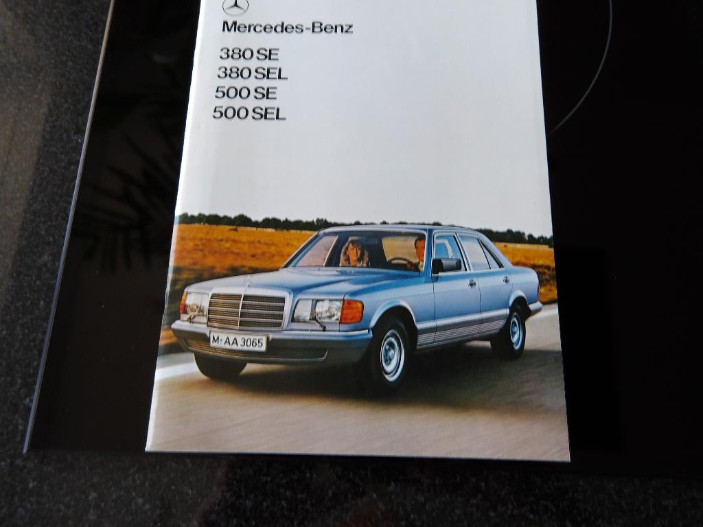 Folder Mercedes Benz 380SE 380SEL 500SE 500SEL, Verzenden, Zo goed als nieuw, Mercedes
