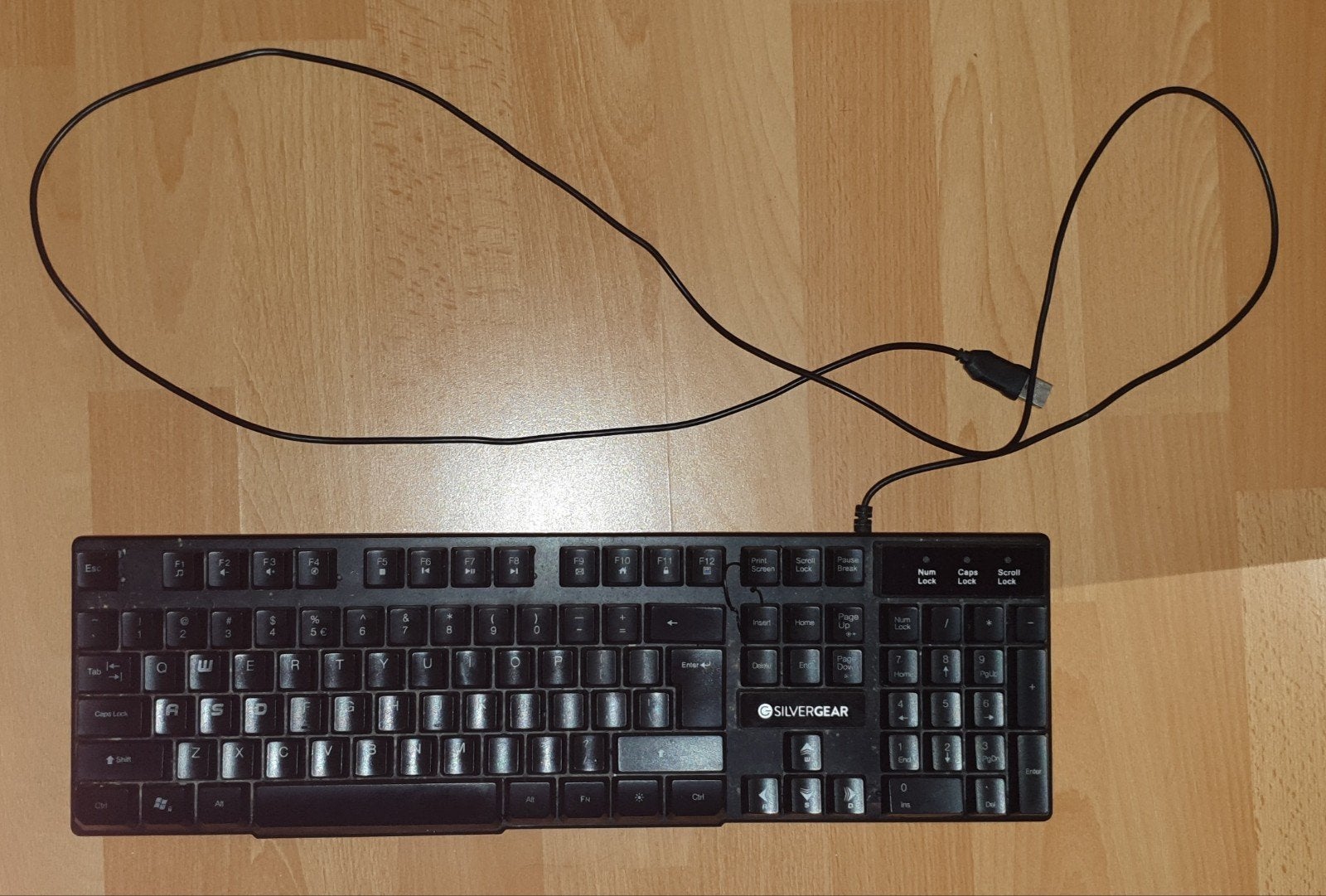 Silvergear bedraad toetsenbord Qwerty, Gebruikt, Silvergear, Ophalen of Verzenden, Qwerty