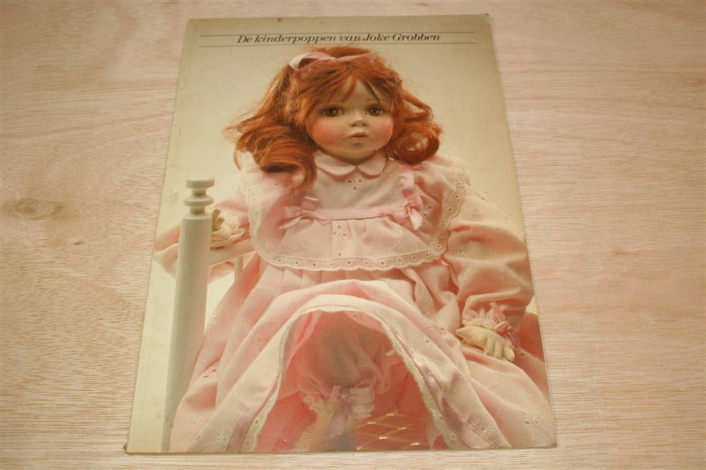 De Kinderpoppen van Joke Grobben — Zelfhardende Klei, Ophalen of Verzenden, Gelezen