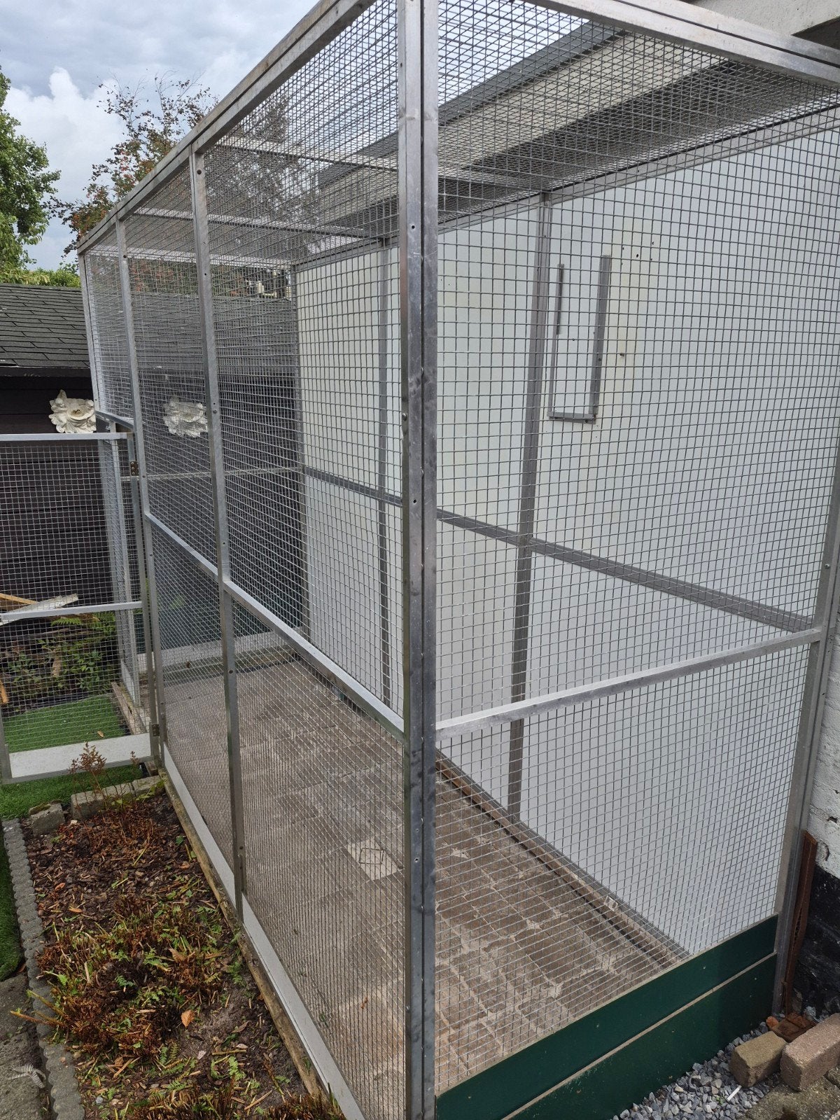 volliere + nachtverblijf, Dieren en Toebehoren, Vogels | Hokken en Kooien, Ophalen of Verzenden, Aluminium, Volière