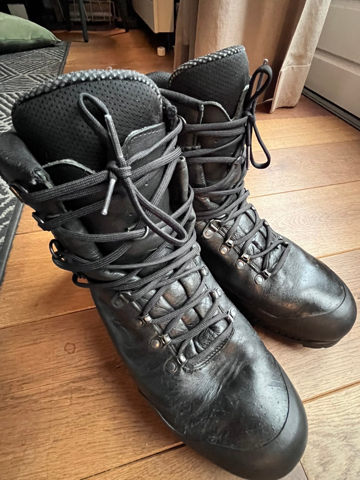 Meindl 3776-01 Bergschoenen Combat Boots Zwart Maat 46.5, Ophalen of Verzenden, Gebruikt, Schoenen