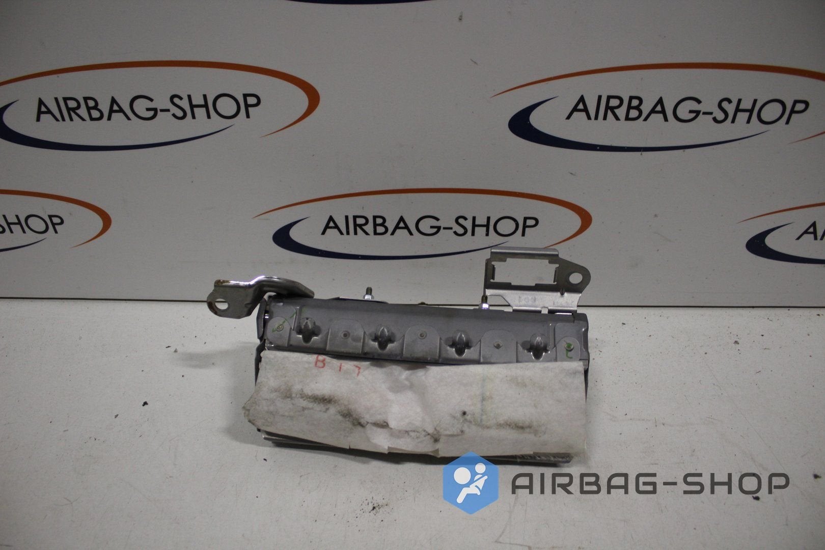 Toyota Prius Knieairbag Knie Airbag 6B3P88712M83, Gebruikt, -, -, Ophalen of Verzenden