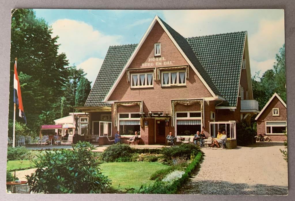 Hotel Pension  ,,Berg en Dal”, Lunteren, Ophalen of Verzenden, Gelopen, Gelderland