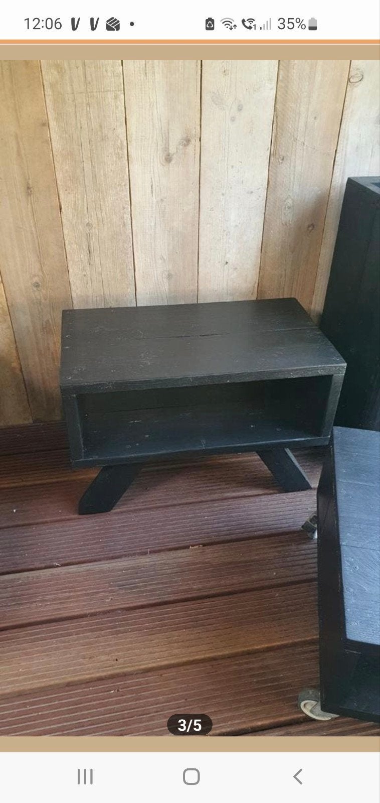 TV kastje, kastje zwart en evt. Bijpassende tafel op wielen, Ophalen