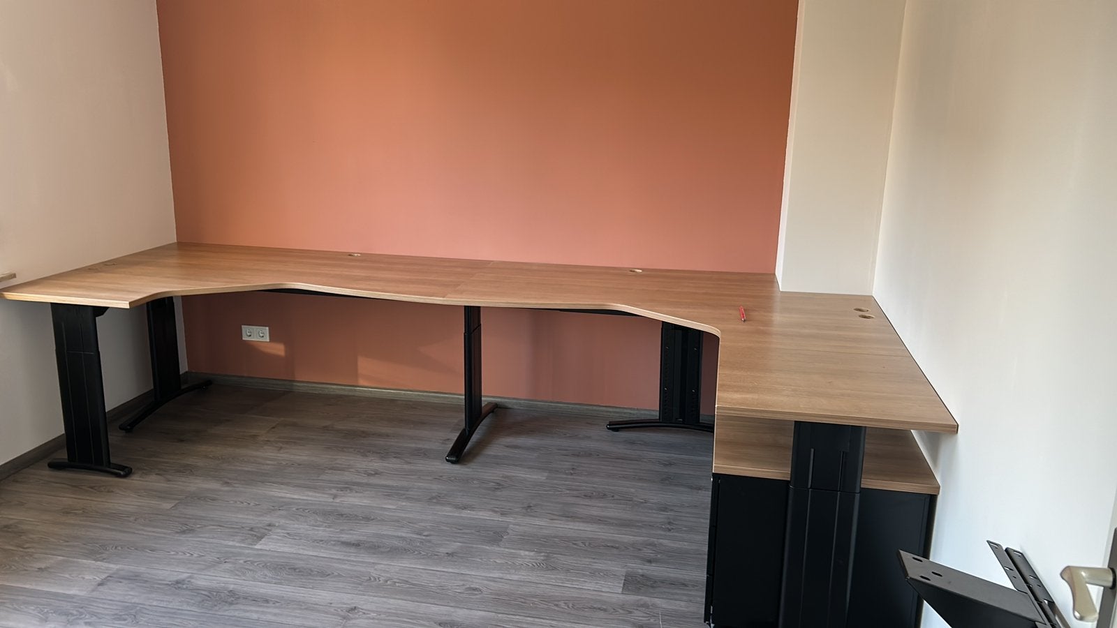 Bureau op maat gemaakt, Ophalen, Zo goed als nieuw