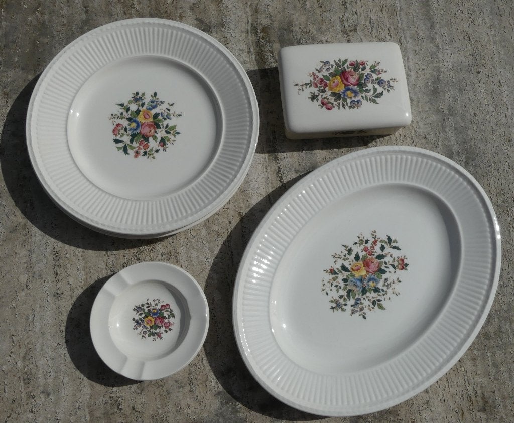Wedgwood Conway Bonbon/Botervloot Borden Asbakken Theezakjes, Huis en Inrichting, Nieuw, Ophalen of Verzenden, Wedgwood, Porselein