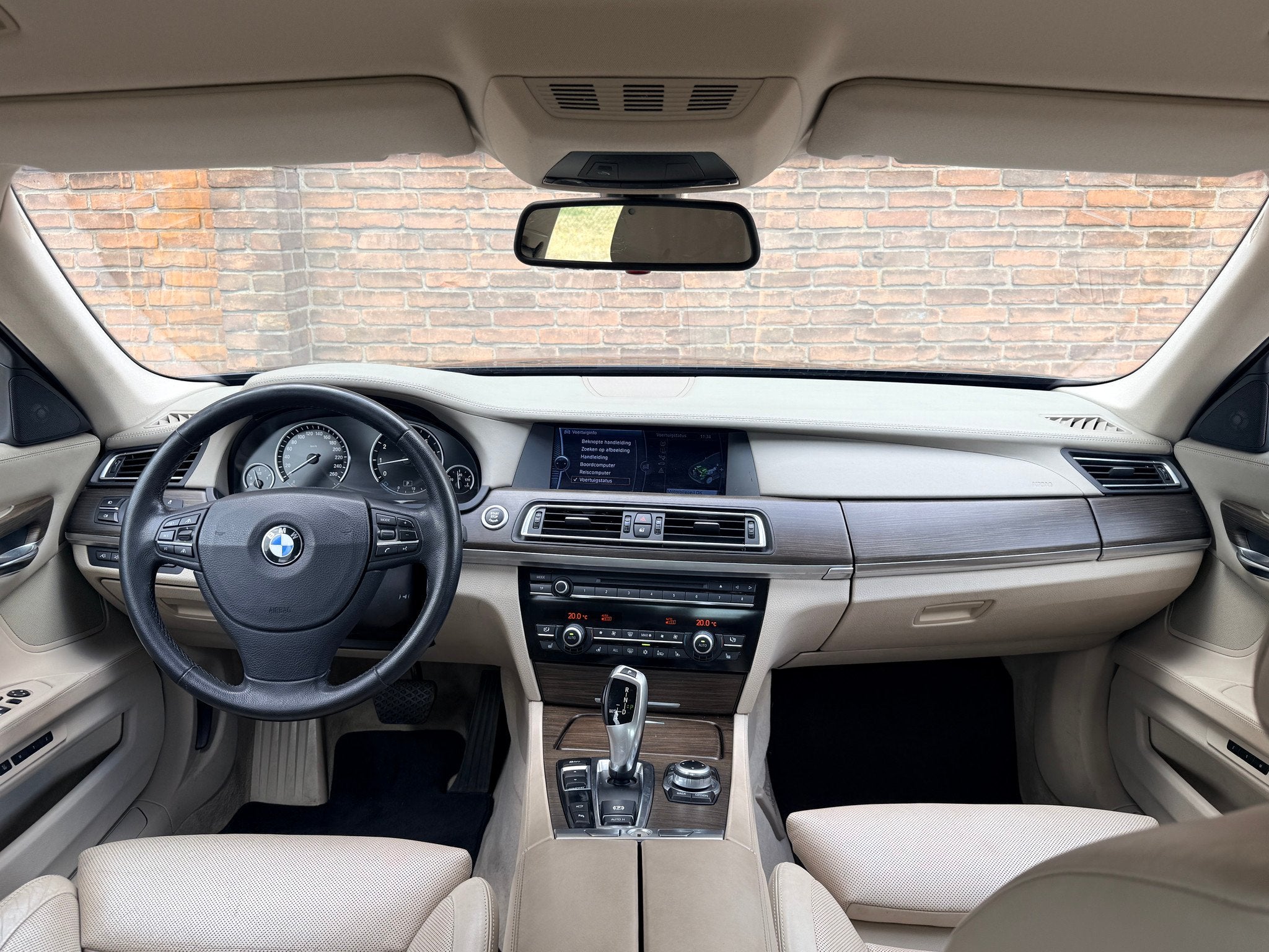 BMW 7 Serie 750Li High Executive·Adaptive·Stoel verw.+koel, Automaat, Euro 5, Achterwielaandrijving, Gebruikt