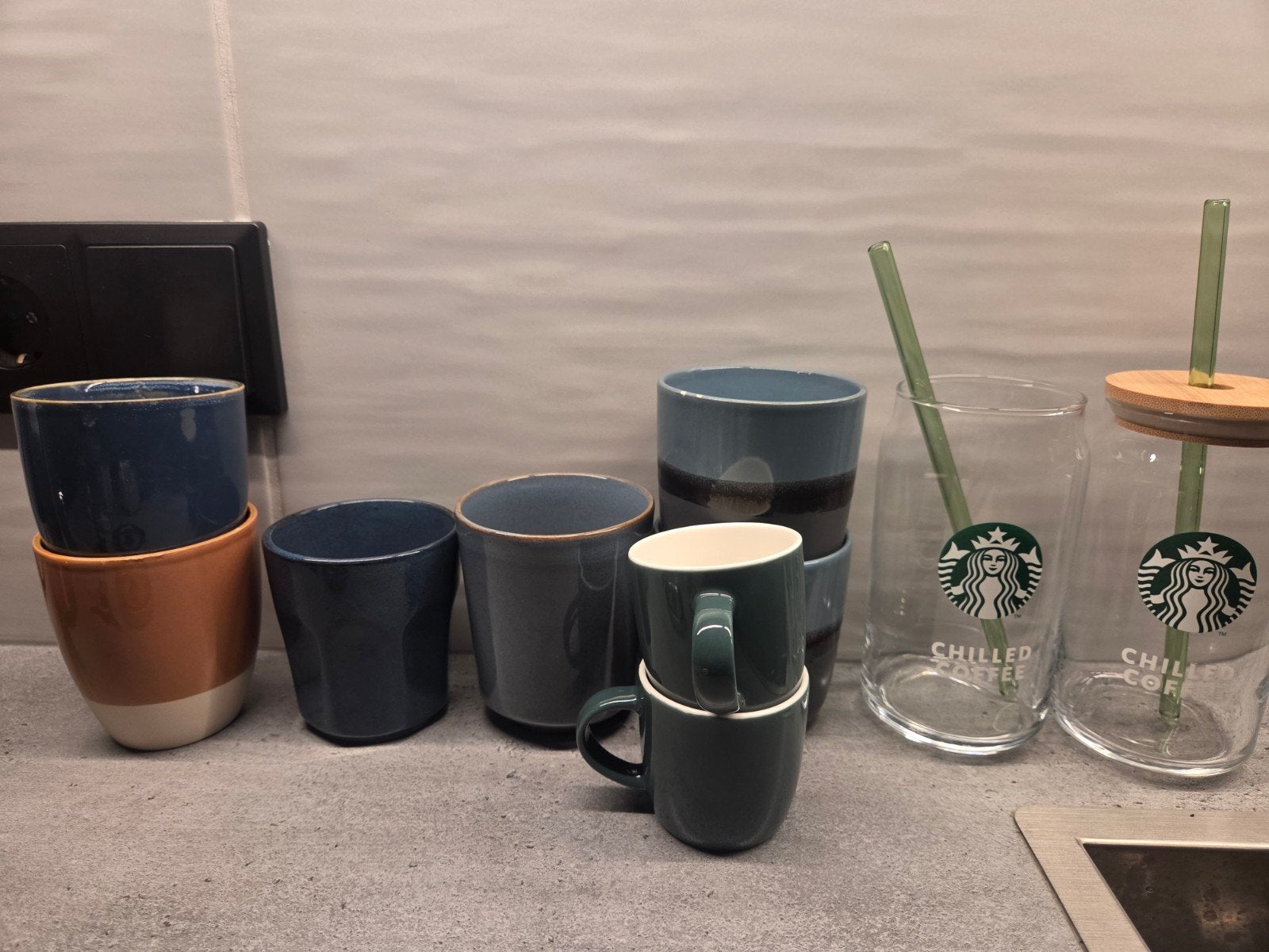 koffie kopjes, Huis en Inrichting, Ophalen, Gebruikt, Overige stijlen, Kop(pen) en/of Schotel(s)