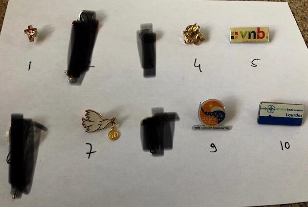Pins 3/3, Ophalen of Verzenden, Nieuw, Overige onderwerpen, Speldje of Pin