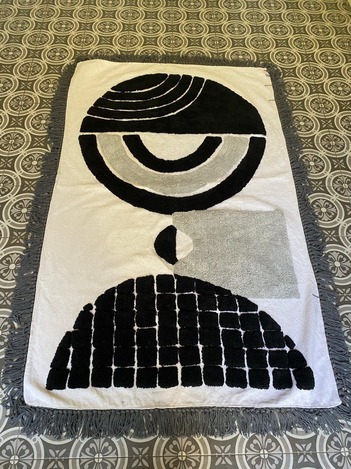 Modern Zwart-Wit wandkleed- 100x160cm, Ophalen, 100 tot 150 cm, Zwart, Zo goed als nieuw