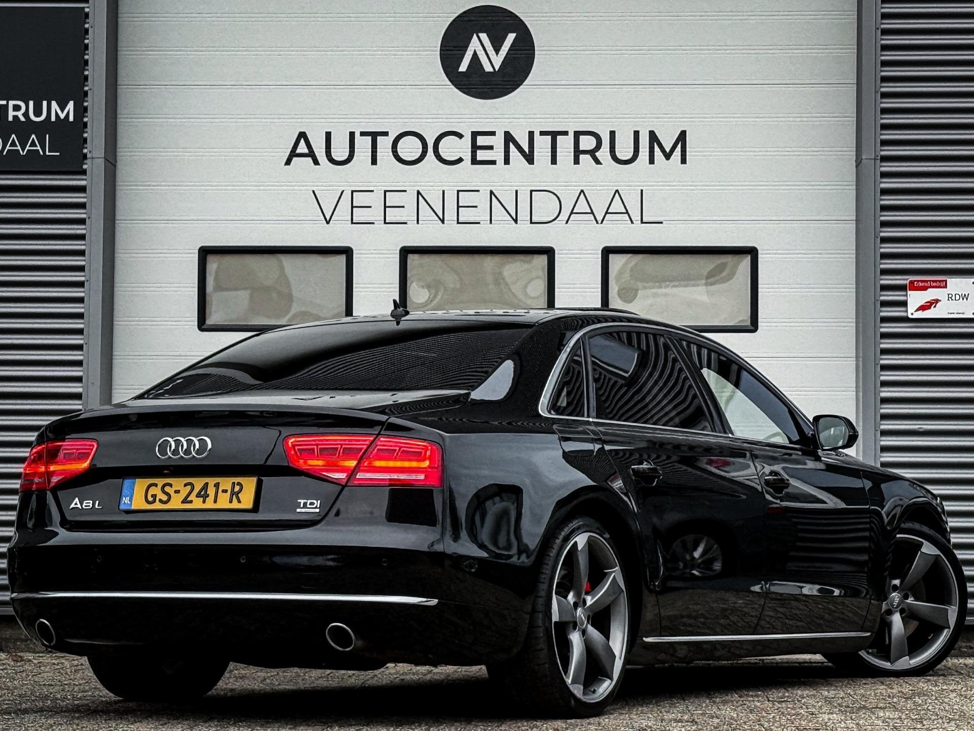 Audi A8 4.2 TDI Lang Quattro Pro Line+ A8L SCHUIFDAK/4-ZITS/, Auto's, Euro 5, Gebruikt, 241 €/maand, 4 stoelen