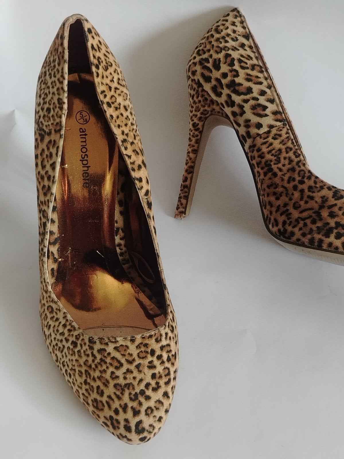 Gedragen luipaardprint pumps - slechte staat, Overige kleuren, Ophalen of Verzenden, Gedragen, Pumps