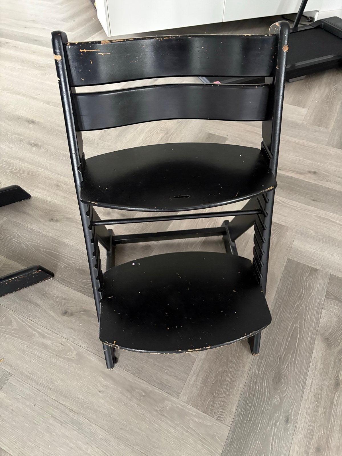 Zwarte meegroeistoel (stokke tripp trapp), Ophalen, Gebruikt, Meegroeistoel