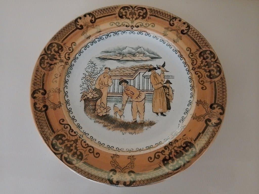 Petrus Regout bord Sana goudluster, Antiek en Kunst, Antiek | Keramiek en Aardewerk, Ophalen of Verzenden