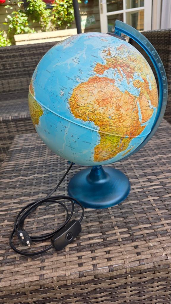 Verlichte Wereldbol - Tecnodidattica - 36 cm hoog, Ophalen of Verzenden, Verlicht, Gebruikt