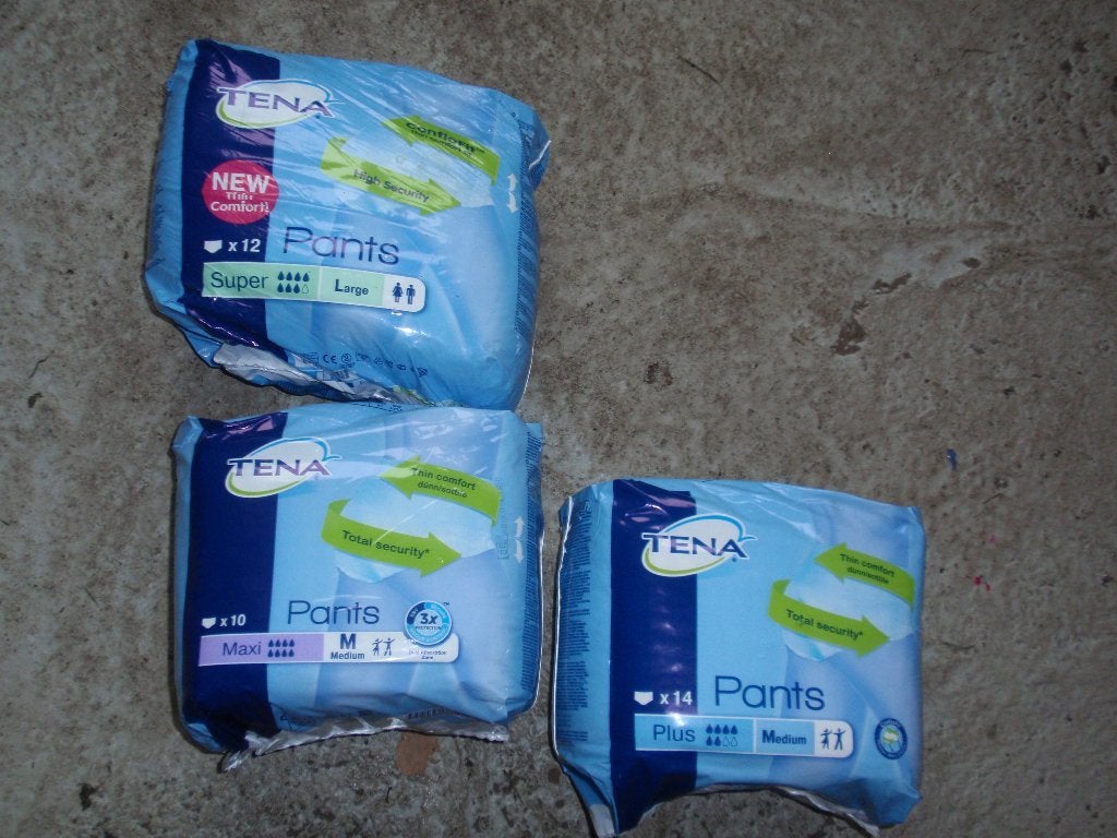 Tena pants in diverse maten, Ophalen of Verzenden, Nieuw