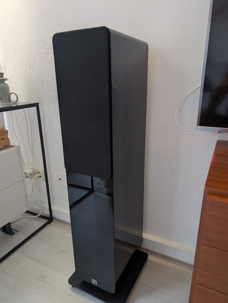 2x Q-Acoustics 2050i Zuilspeakers / Luidsprekers, Gebruikt, 120 watt of meer, Front, Rear of Stereo speakers, Ophalen