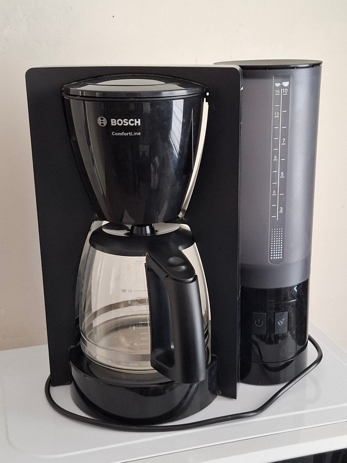 Koffiezetapparaat - BOSCH COMFORTLINE - Nog geen jaar oud, Ophalen of Verzenden, Gebruikt, Gemalen koffie, Afneembaar waterreservoir
