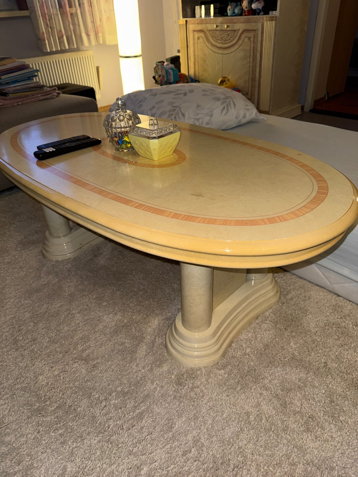 Ovale salontafel - Gratis af te halen, Huis en Inrichting, Tafels | Salontafels, Ophalen, Gebruikt, 100 tot 150 cm, 50 tot 100 cm