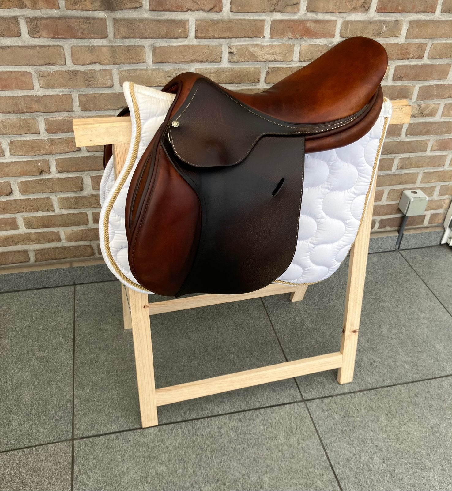 Springzadel Butet 17,5 inch, Dieren en Toebehoren, Ophalen of Verzenden, Zo goed als nieuw, Springen