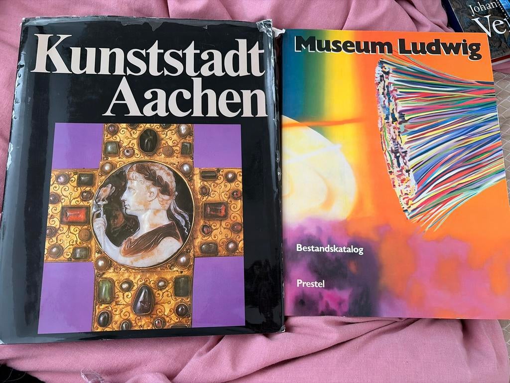 Kunstboeken: Kunststadt Aachen & Museum Ludwig Bestandskatal, Ophalen, Gelezen, Overige onderwerpen