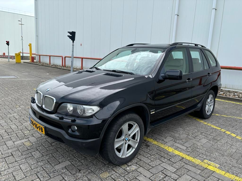 BMW X5 3.0 D AUT 2006 Zwart, 2993 cc, 255 €/maand, 2080 kg, Zwart