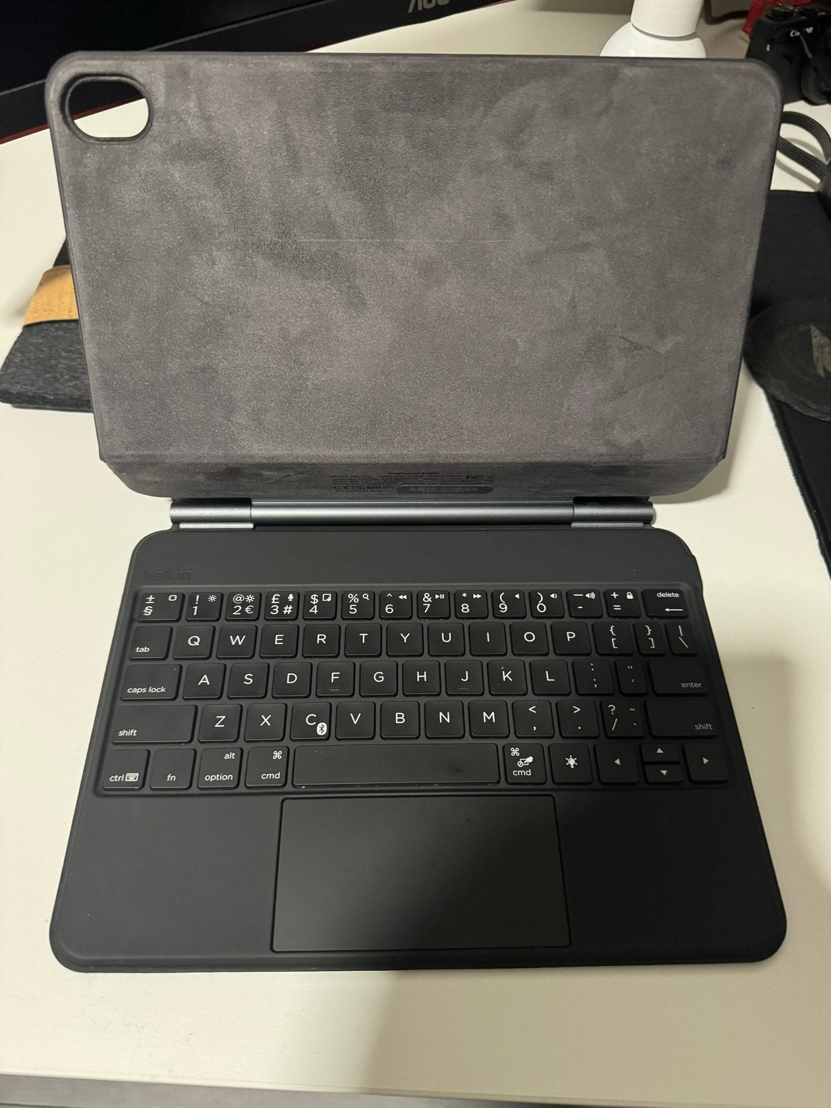 BELKIN Magnetisch Keyboard Folio voor iPad, Ophalen, Gebruikt, Zwart, Apple iPad Pro