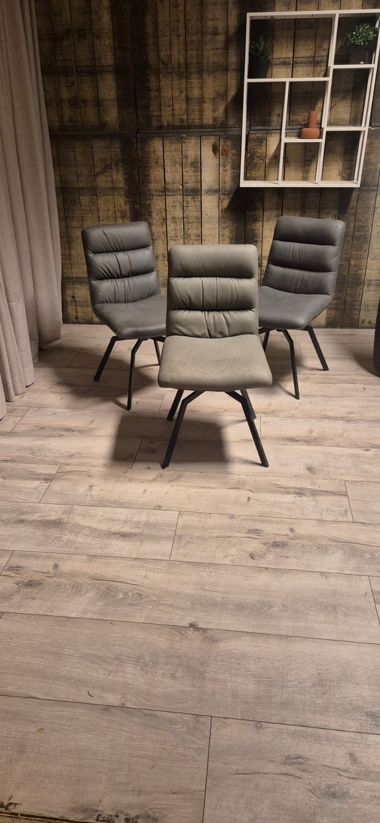 3 Eetkamerstoelen, Ophalen, 75 m² of meer, Laminaat