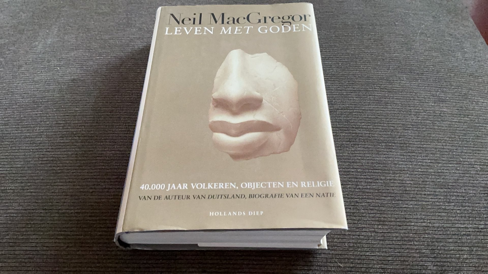 Neil MacGregor - Leven met goden, Ophalen of Verzenden, Zo goed als nieuw, Neil MacGregor