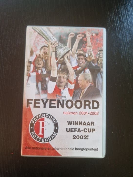 Feyenoord seizoen 2001-2002 UEFA Cup Winnaar VHS videoband, Ophalen of Verzenden, Nieuw in verpakking, Nederlands