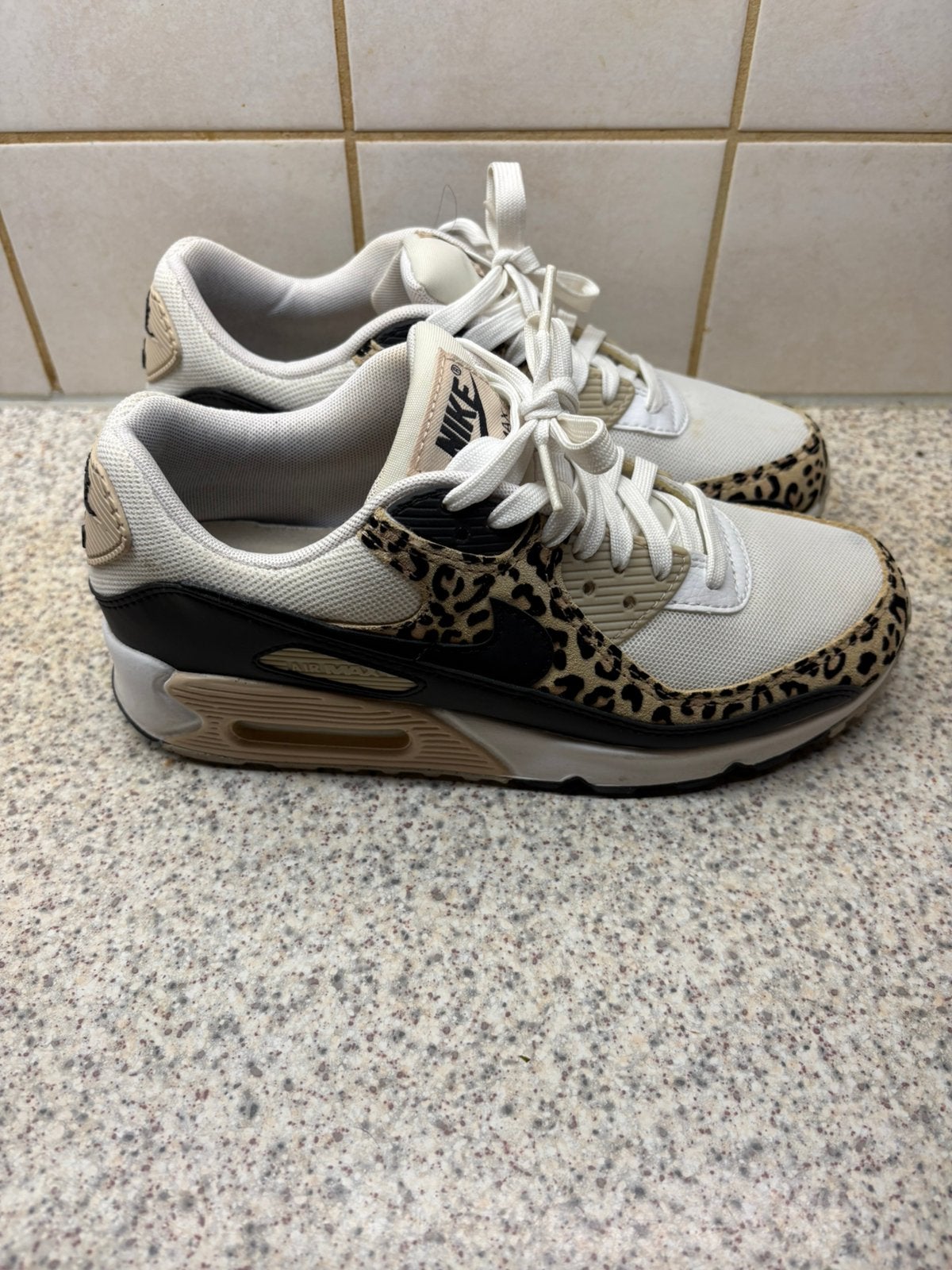 Nike air max 90 Leopard maat 38.5, Kleding | Dames, Schoenen, Ophalen of Verzenden, Zo goed als nieuw, Sneakers of Gympen