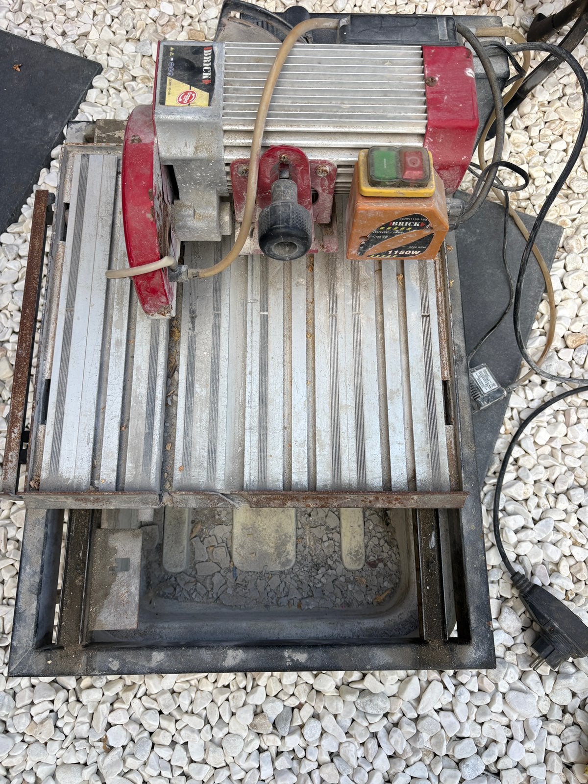 Tegelzaagmachine, Ophalen, Gebruikt