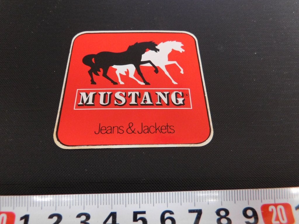 sticker MUSTANG Jeans & Jackets, Ophalen, Zo goed als nieuw