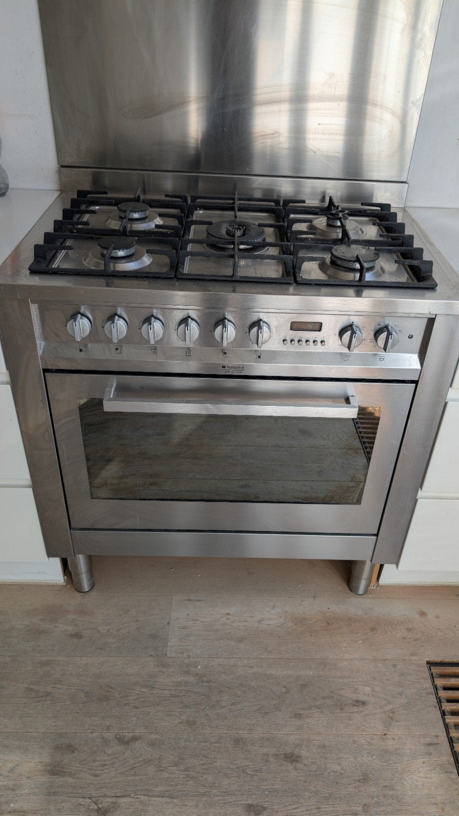Hotpoint Ariston Fornuis met Gas Kookplaat en Oven, Witgoed en Apparatuur, Ophalen, Gebruikt, Hete lucht, 60 cm of meer
