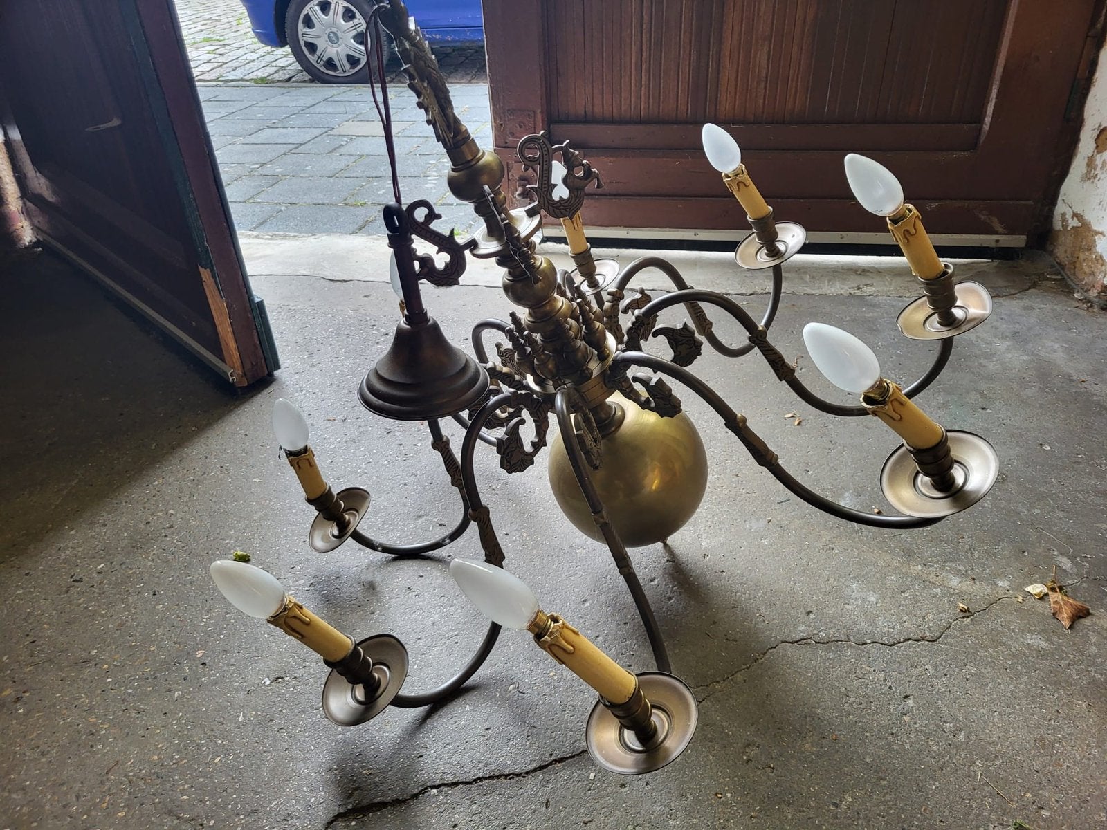 Antieke Kroonluchter met 6 Lichtpunten van koper materiaal ., Antiek en Kunst, Ophalen