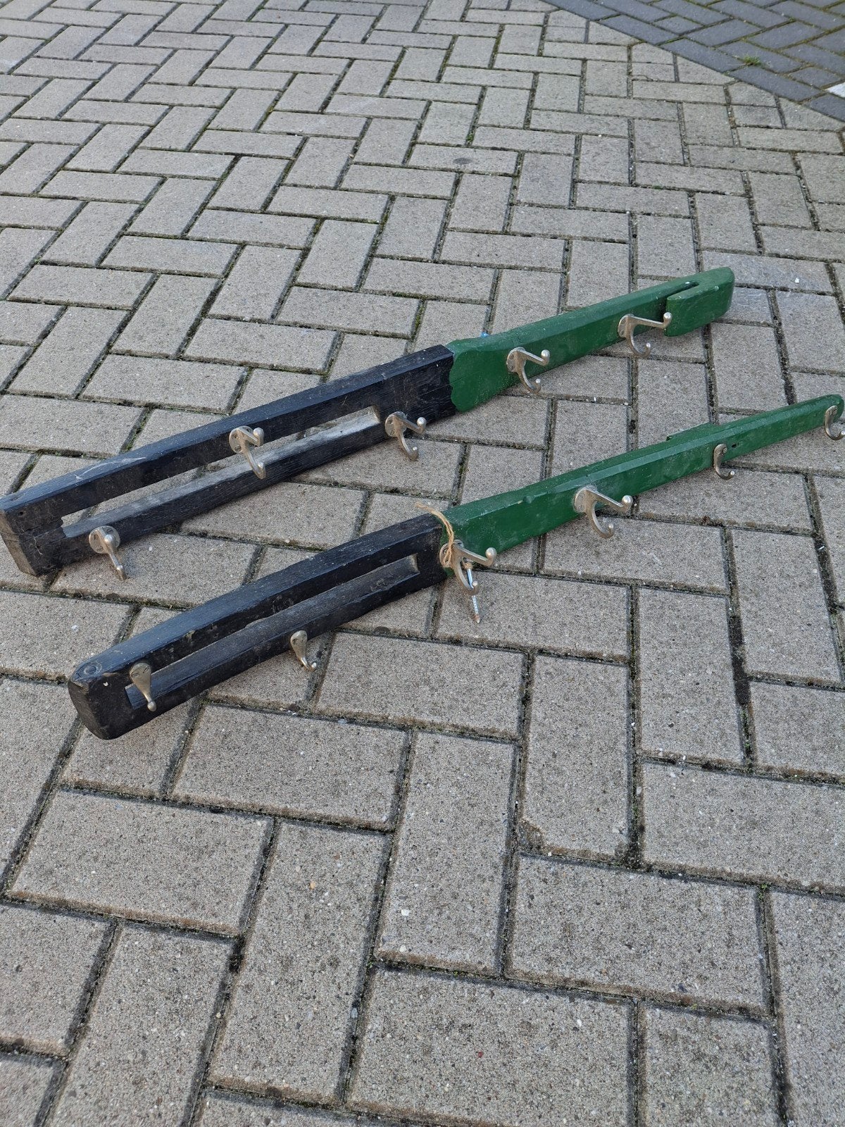 Antieke houten helmstokken als kapstokken, Gebruikt, 100 tot 150 cm, Hout, Ophalen