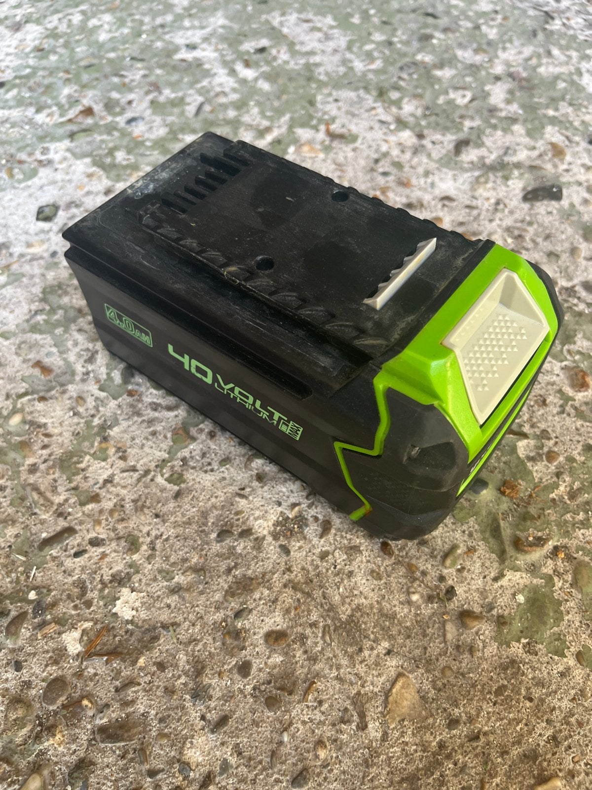 DEFECT Greenworks 40V 4.0Ah Li-ion Accu (Model G40B4), Ophalen