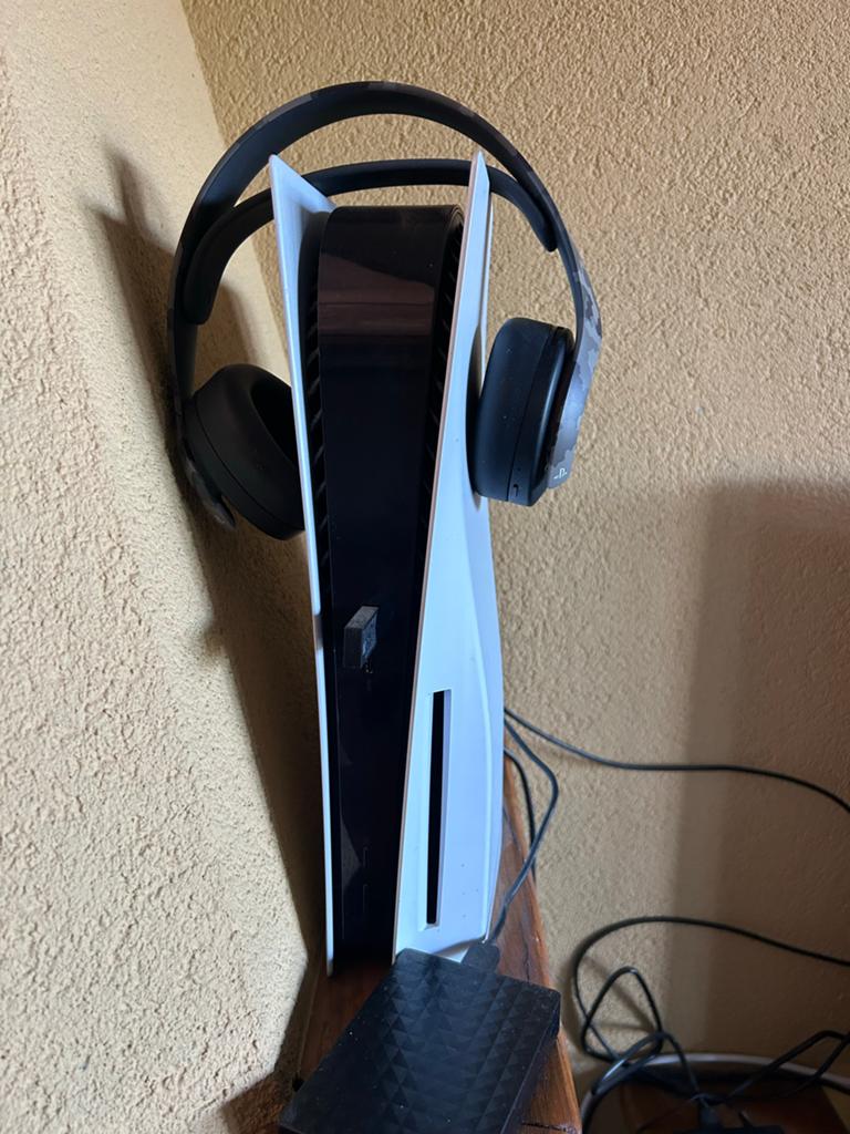 PS5 Disc Model met 2TB extra opslag en officiële headset, Ophalen, Zo goed als nieuw