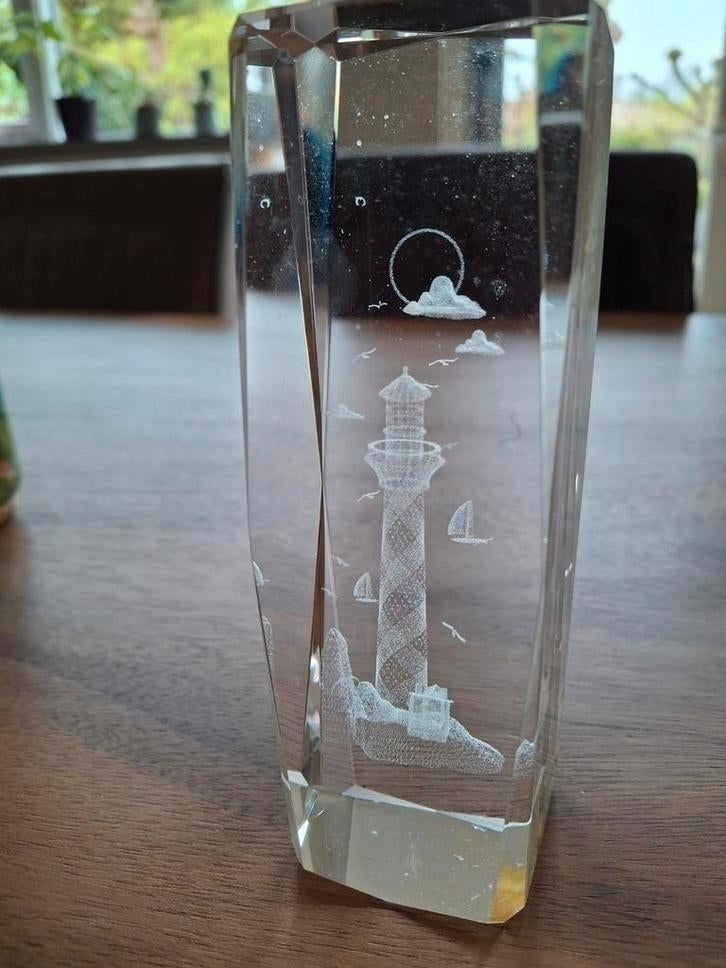 Vuurtoren hologram in glas, Antiek en Kunst, Antiek | Glas en Kristal, Ophalen